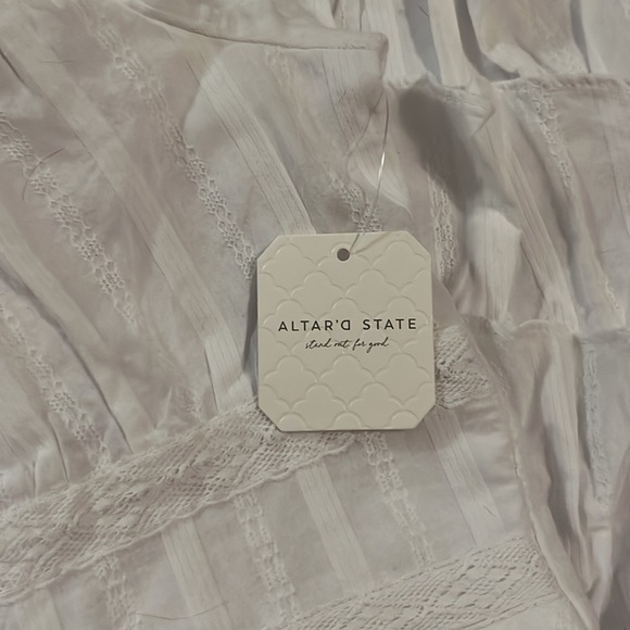 GORGEOUS WHITE Ruffle Dress - Picture 3 of 4